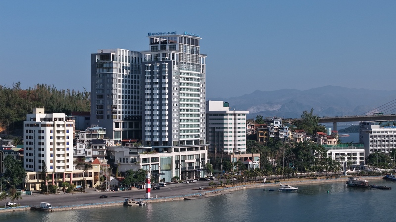 thành phố biển Hạ Long